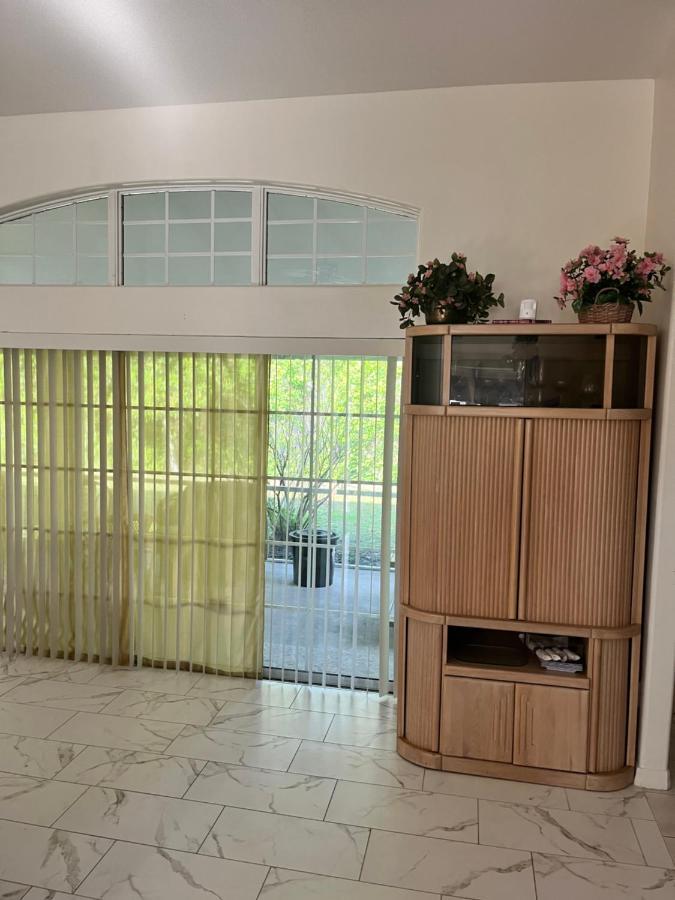 Grandma's White House